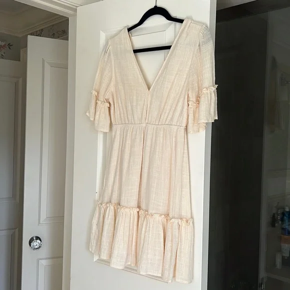 Graffiti Dresses | Pretty Gauzy Linen Summer Dress. Im 53 Hits Above Knee | Color: Cream | Size: S | Lau1769's Closet